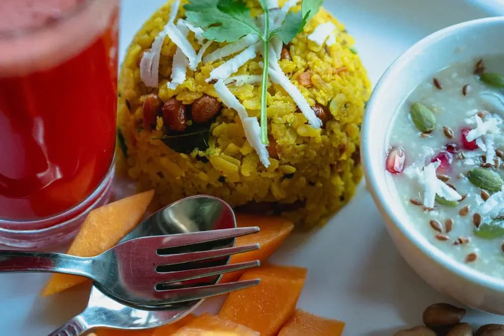 Freshly prepared sattvic meal at the yoga school in Goa