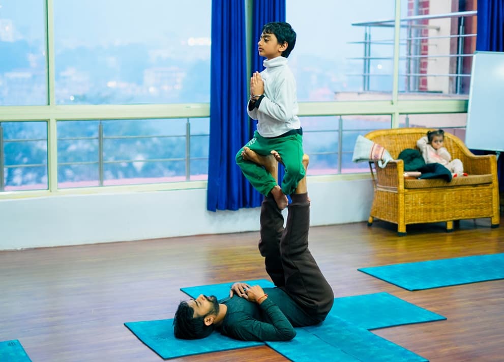95 hour Kids Yoga Teacher Training In Rishikesh