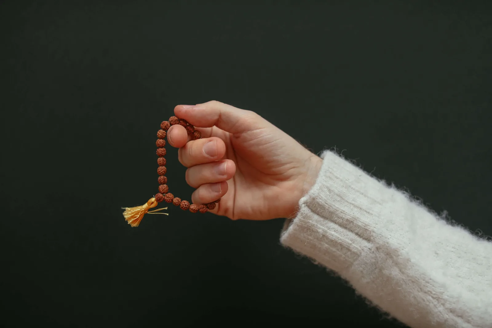 Mantras in Yoga: Meaning, Types & How to Practice Them