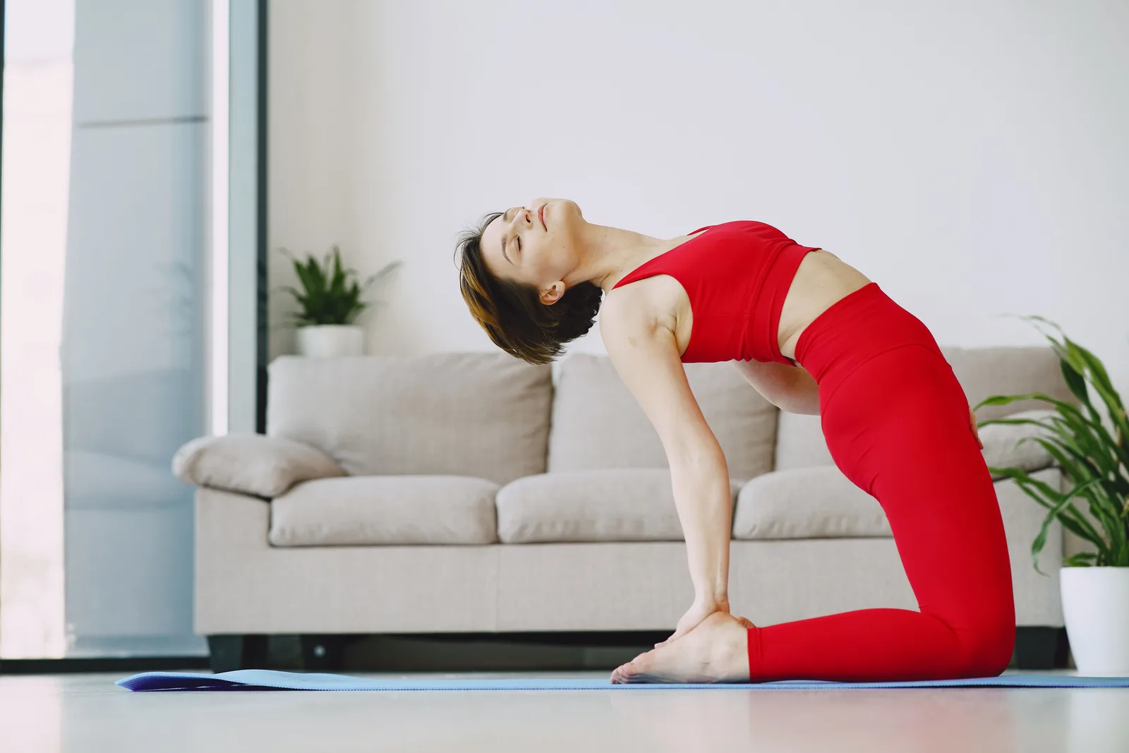 Ustrasana Benefits: Camel Pose and the Backbend Nobody Warns You About