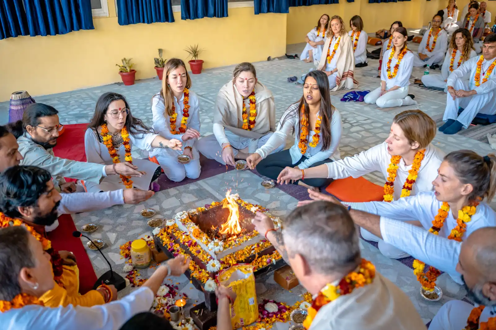 What Is an Ashram? Meaning, Purpose & Daily Life Explained